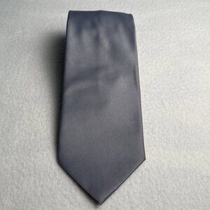 Geoffrey Beene Neck Tie Solid Gray 100% Polyester‎ 60" X 4"